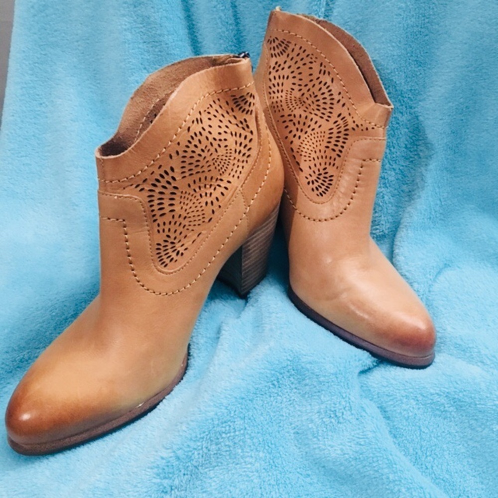 NEW UGG AUSTRALIA WOMEN'S CHARLOTTE SEAWEED PERF